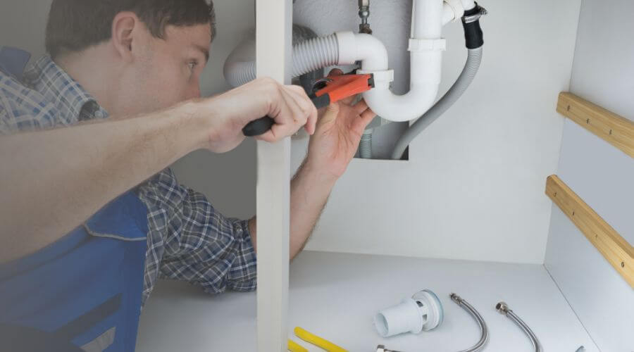 Professional water heater repair in Sneads, FL